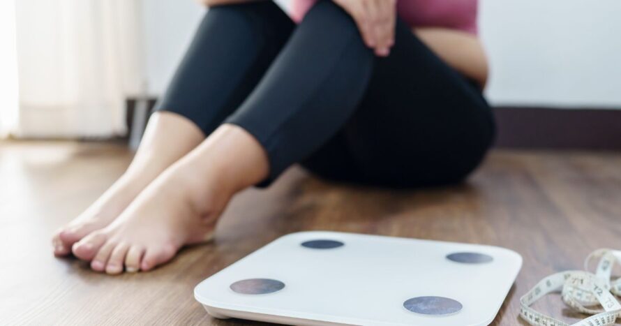 does endometriosis cause weight gain